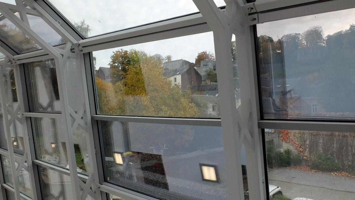 namur011115013