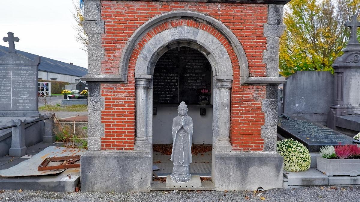 namur0411180090