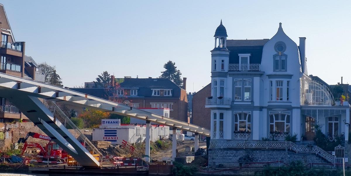 namur1111180048