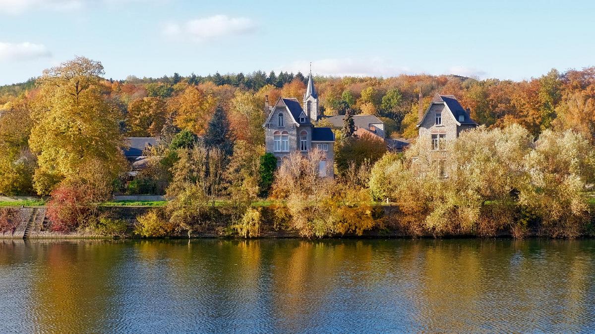 namur1111180111