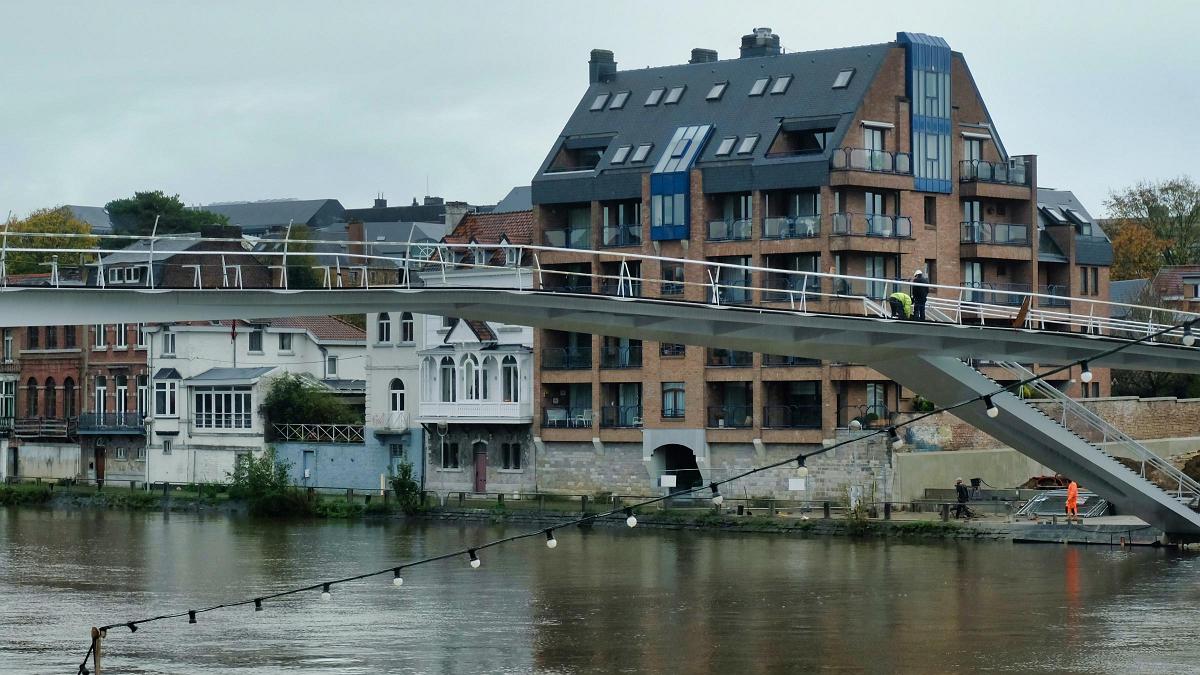 namur101119044