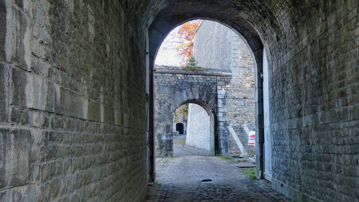 namur241119098