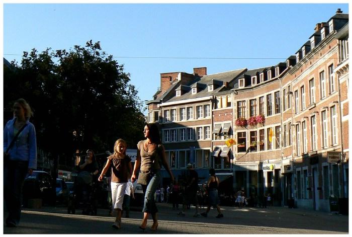namur011006012