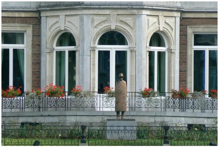 namur011006022