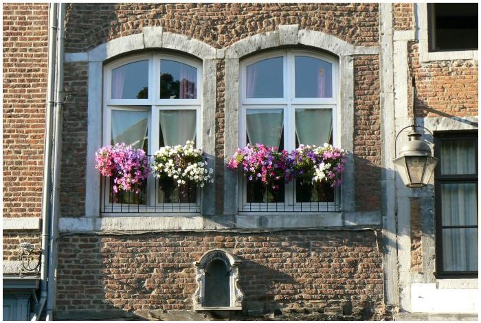 namur011006033