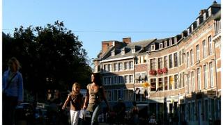 namur011006012
