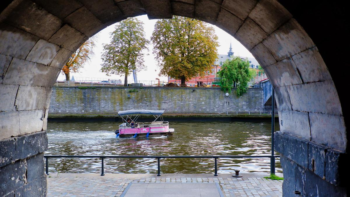 namur061019019
