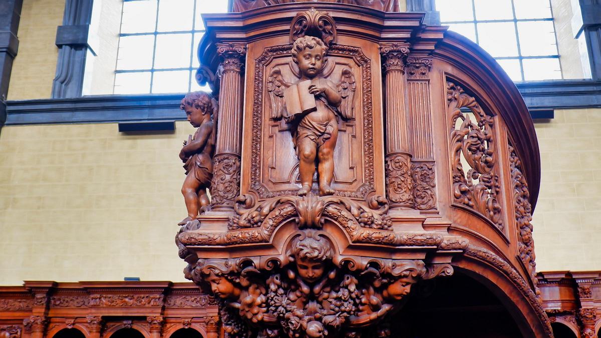 namur061019054