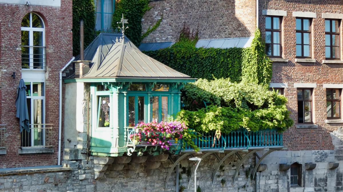 namur010919008